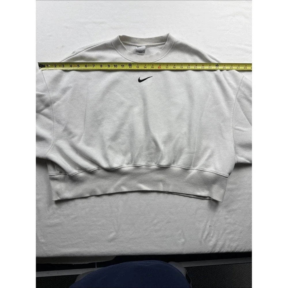 Nike Cropped Sweatshirt Womens Small White Center Swoosh Pullover